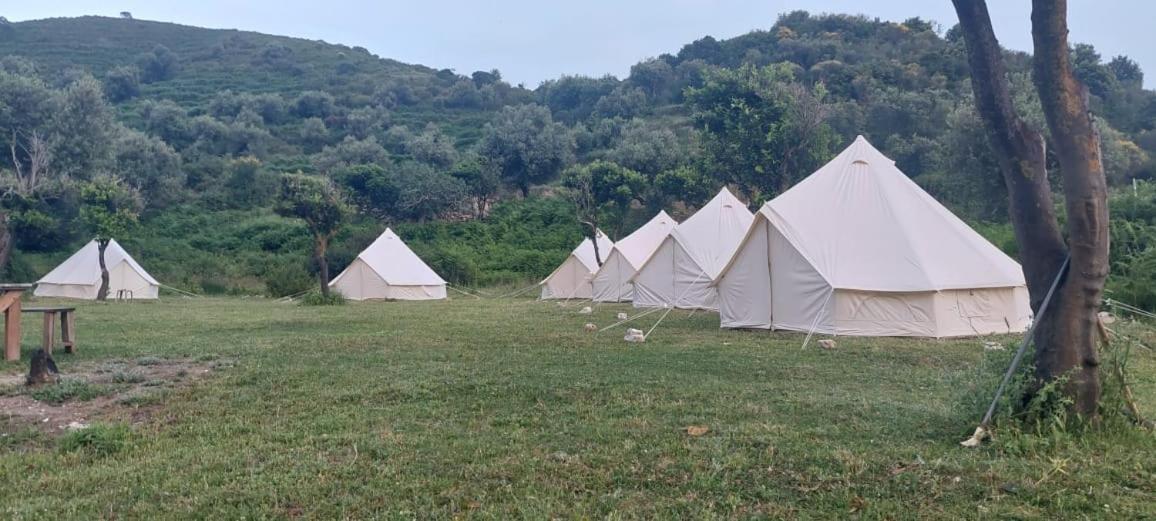 Riverside Bunec Camping Piqeras Luaran gambar